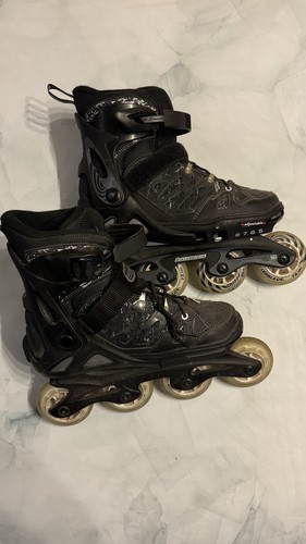 Inline skates - (rollerblade),