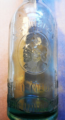Alte flasche der - flasche,