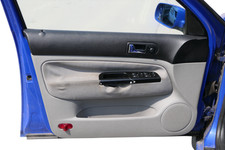 1x Golf 4 Bora Türverkleidung