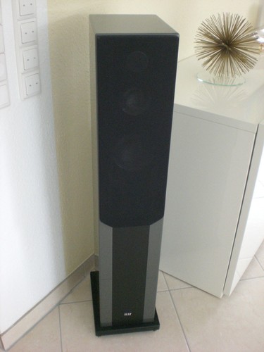 Paar elac 142 - 1,