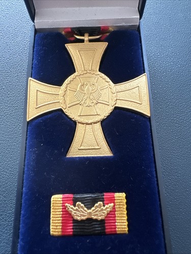 Medaille ehrenkreuz der - medaille,