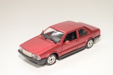 A65 1:43 POLISTIL VOLVO 760