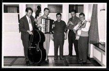 Foto-AK Musiker mit Akkordeon