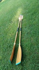 2 Doppelpaddel aus Holz