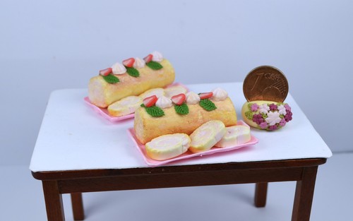 Erdbeer biskuitrolle mit - erdbeer,