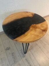 tisch mit epoxid harz