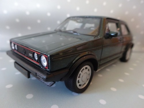 Golf gti dunkelgrün - vw,