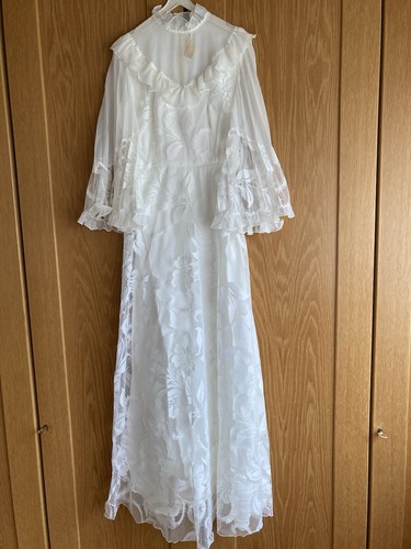 Brautkleid - ,