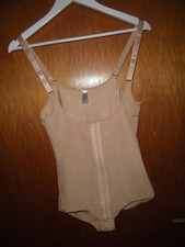 Strammes Korselett Mieder