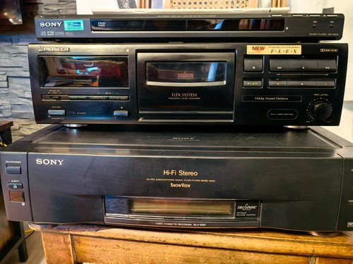 Sony videorecorder pioneer - sony, videorecorder,