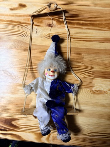Clown auf schaukel dekoration - schaukel,