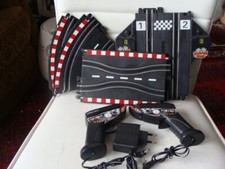 Autorennbahn Mikanixx V1  2 Kurven 1 Rundenzähler 1 Gerade 1 Netzteil 2 Regler