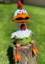 Kücken mit Rock Huhn Keramik