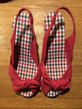 BATA Damen Sommerschuhe 70er Style rot