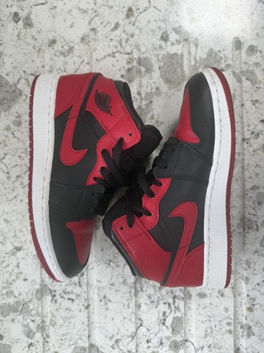 Nike air jordan mid banned - 1,