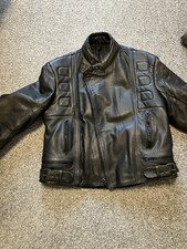 Motorradjacke Leder Kurz