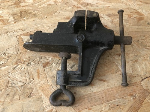 Alter schraubstock werkstatt - schraubstock,