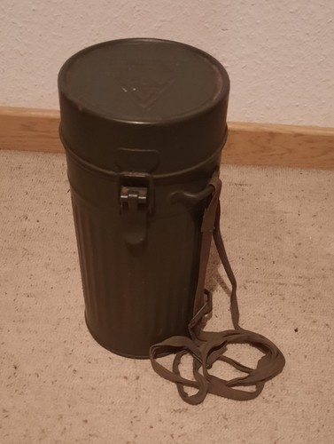 Gasmaske ziviler luftschutz - ziviler, in