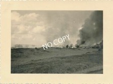 Foto WK2 brennende Dorf