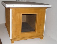 Hundehütte   outdoor isoliert