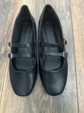 Riemchenballerina 38