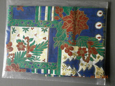 Weihnachtsstoff Rest dunkelblau farbige Muster 