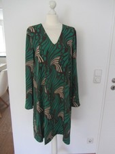 Edles Maliparmi Kleid grün