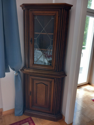 Eckvitrine braun holz glas - eckvitrine,