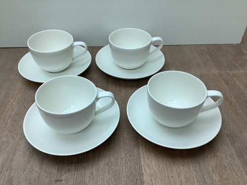 Tasse mit unterteller - x,