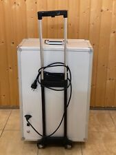 fahrbarer Koffer-Kompressor zur Vorführung luftbetriebener Kleingeräte