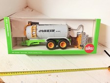 Siku farmer 2270 - farmer, fasswagen