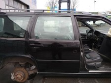 Volvo V70 Kombi original Tür