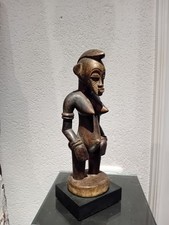 senufo figur gesockelt
