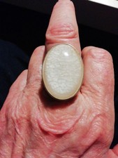 Ring Modeschmuck mit großem Stein. Gr. 18. Sehr guter Zustand 