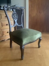 Nursing Chair Mahagoni mit Stoff bezogen, Stillsessel Antik