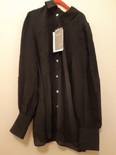 H&M Premium Selection •