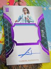 Fansmall Argentina Gabriel Batistuta on card Auto Signature 25 of 36 AC Florenz