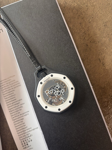 Swatch royal pop - royal, ocho