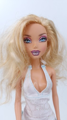 Scene kennedy barbie super - kennedy,