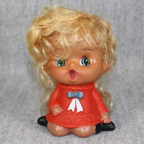 Kitsch japan girl doll - japan,