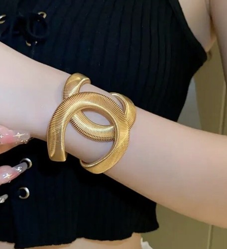 Dekorative goldene manschette - goldene,