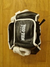 Top Ten Kopfschutz MMA Kickboxen Boxen Taekwondo Gr S  M  neuwertig schwarz weiß