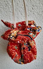 Beutel Tasche Umhängetasche Pompadour Handarbeit aus indonesischem Batikstoff