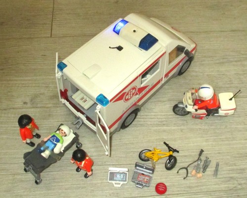 Playmobil krankenwagen 4221 - krankenwagen,