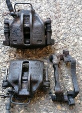 Org Audi A4 B5 2X Lucas Bremssattel vorne links rechts Bremszange + Brems Halter