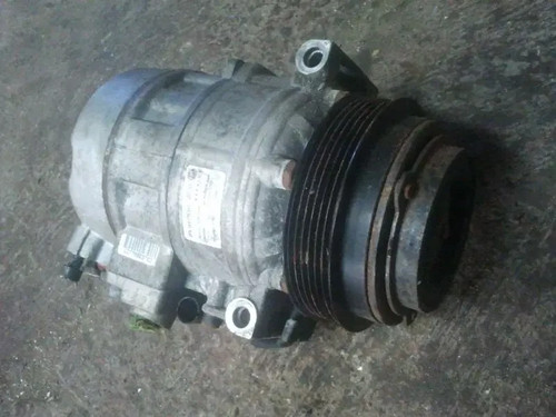 Mercedes benz w638 v220 - mercedes-benz,