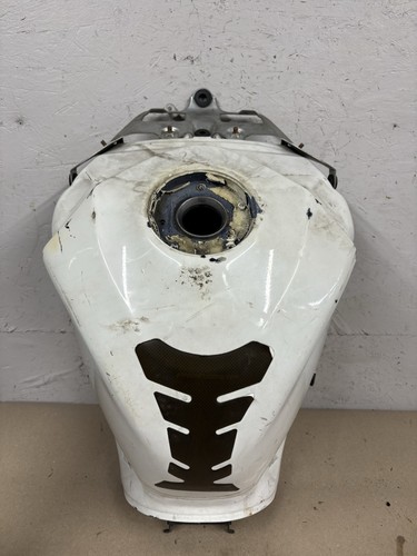 2008 2009 suzuki gsxr - 2009, 09