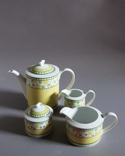 1 Kaffeekanne, 2 Kännchen, 1 Zuckertopf - Porzellan - gelb - Heinrich Winterling