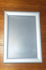 Klapprahmen, A4 Plakatrahmen, Schnaprahmen, Wechselrahmen, Wandmontage