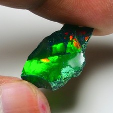 Seltener grüner Opal grob